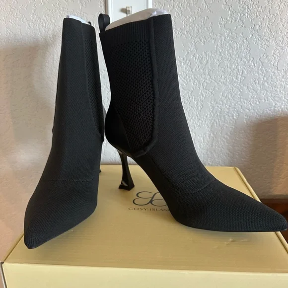 Cosy Island SleekKnit Pointed Toe Sock Ankle Boots - Picture 3 of 10